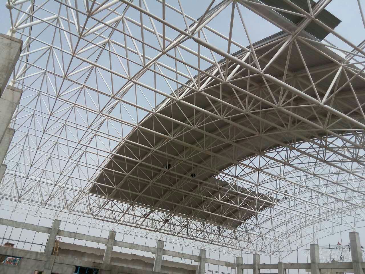 深州青岛一汽网架